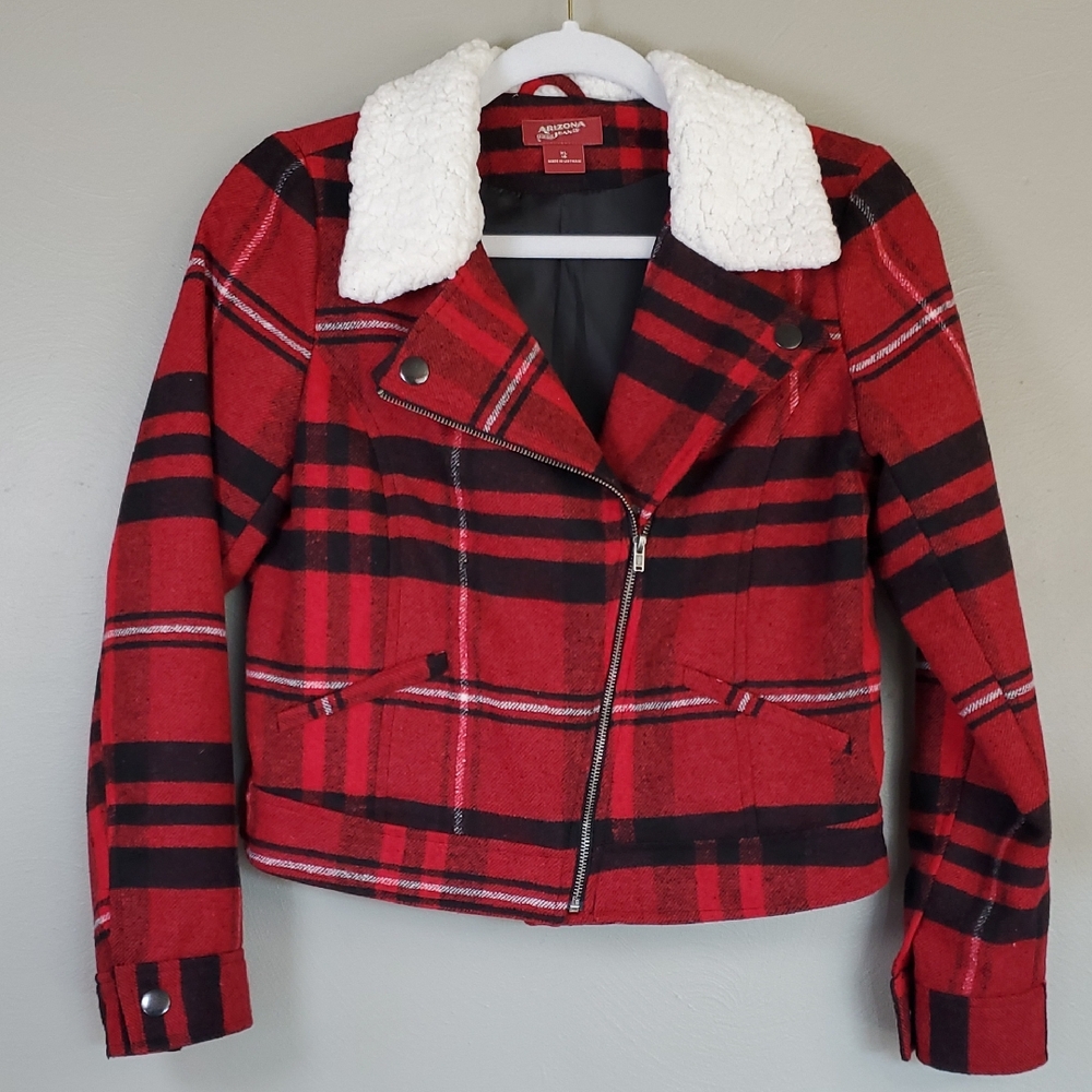 Arizona Jeans Red And Black Plaid Women's Jacket with Fur Collar. Girls 16/XL